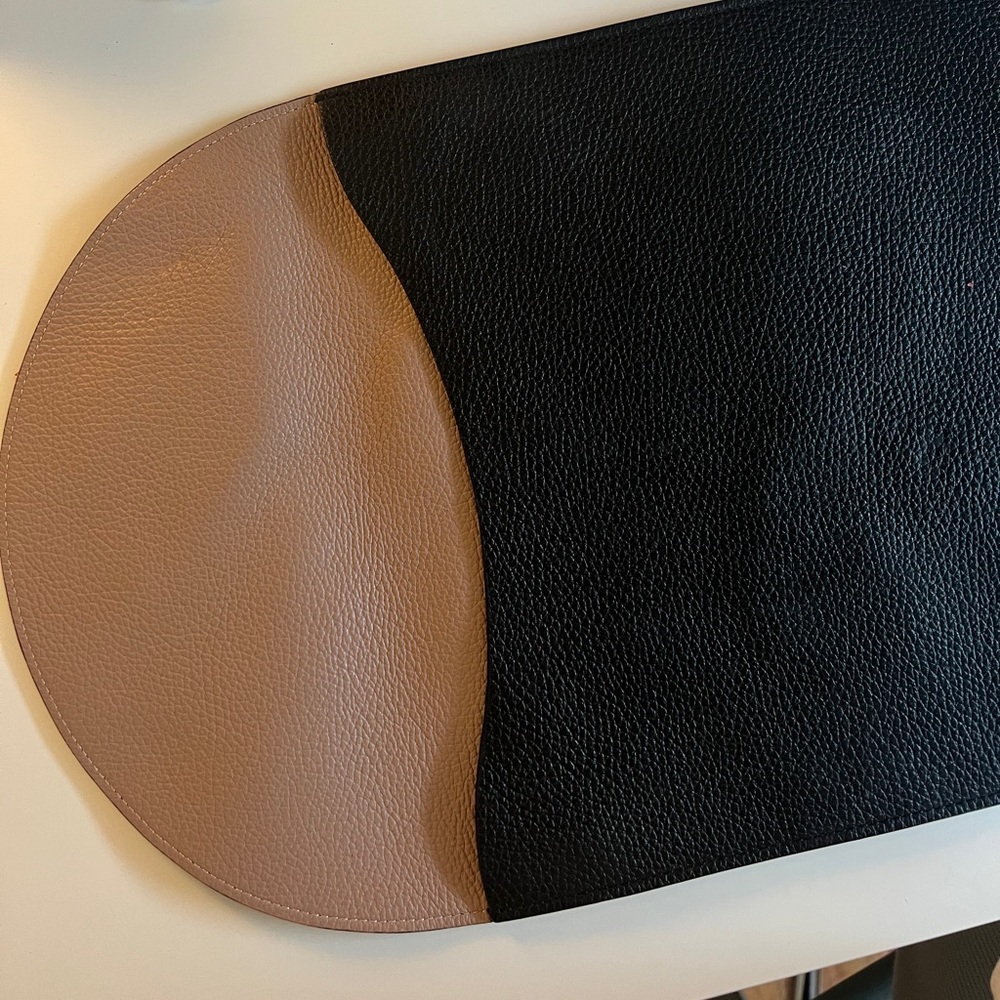 Cuyana Leather Laptop Sleeve
